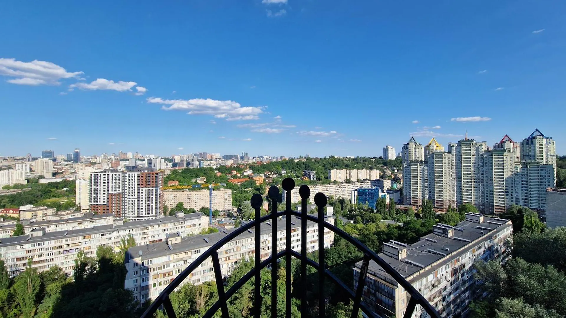 Перлина Міста З Чудовим Видом На Весь Київ Kyiv